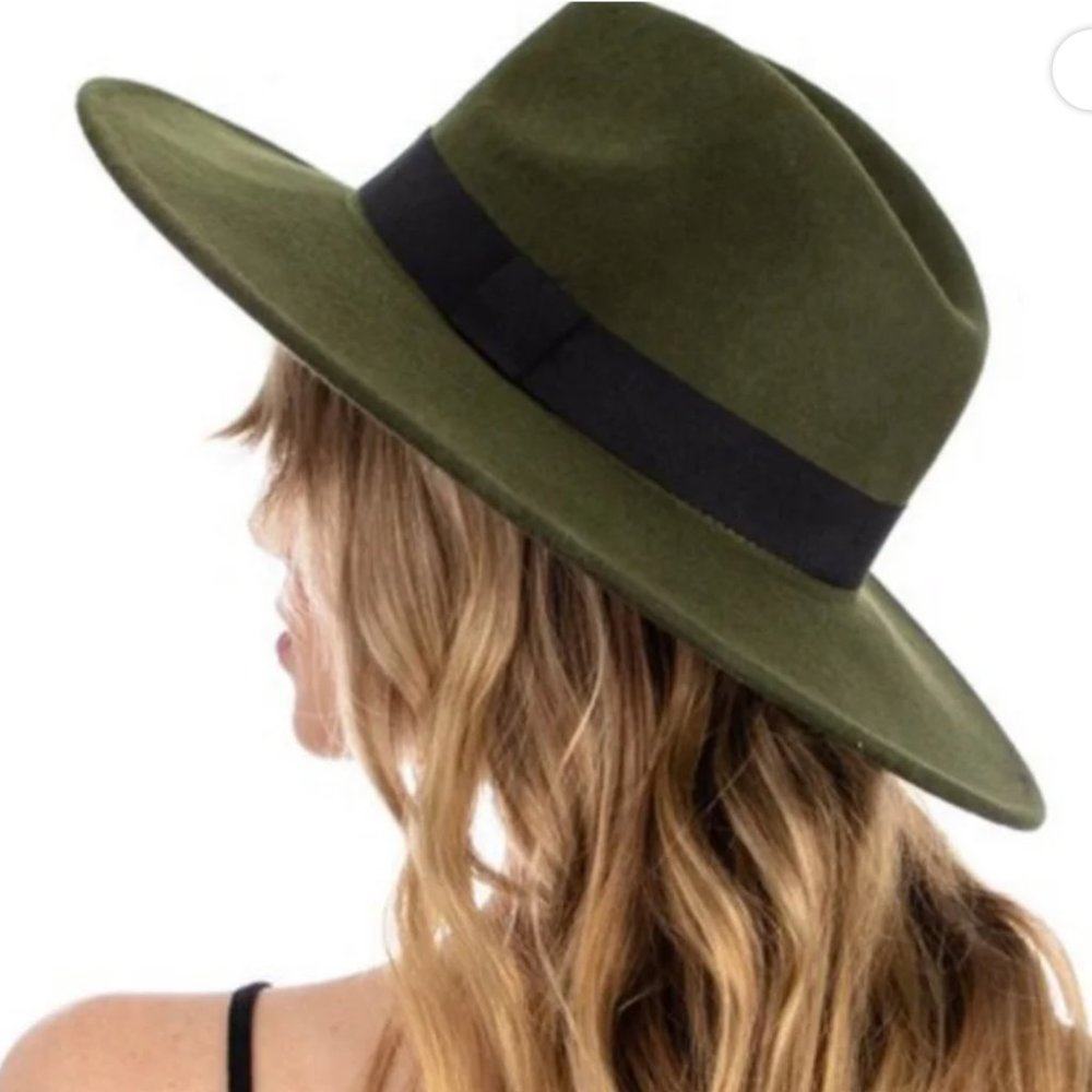 ✨NWOT Olive Green Fedora Hat Wool with Black Ribbon Detailing One Size Fits Most